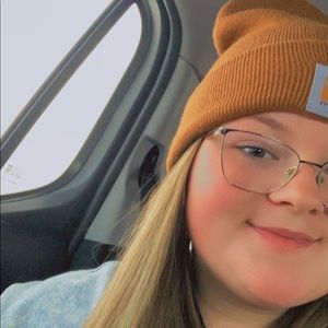 Meet your Posher, Marisa